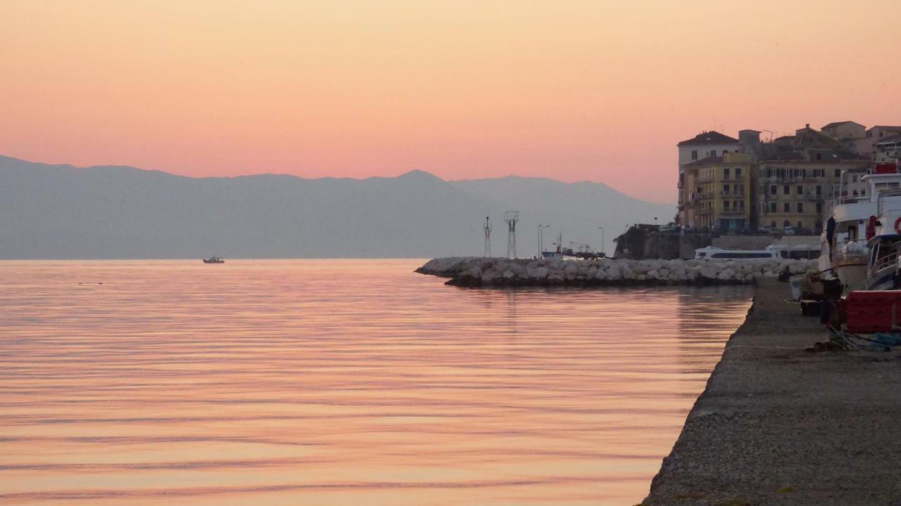 At The Heart Of Old Town Lägenhet Corfu  Exteriör bild